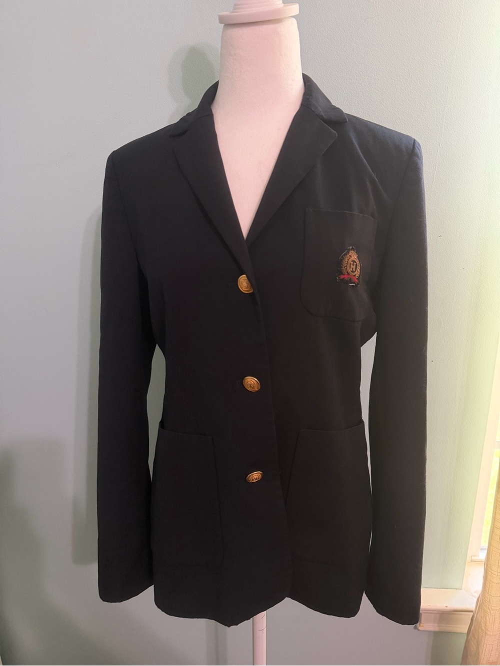 Vintage Y2K Tommy Hilfiger Crest Blazer Black Suit Jacket with Gold Buttons Sz 6